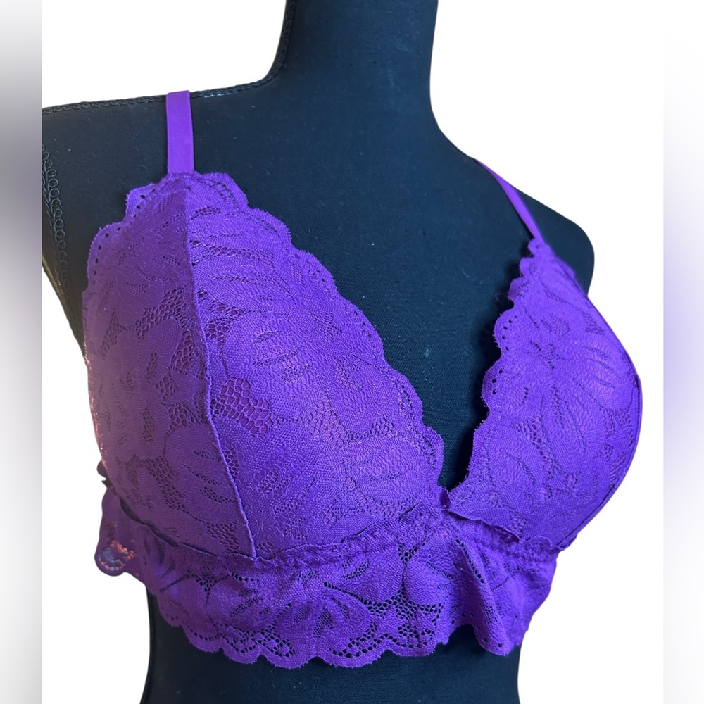No Boundaries XL Purple Lace Bralette with Adjustable Straps for Racerback Look